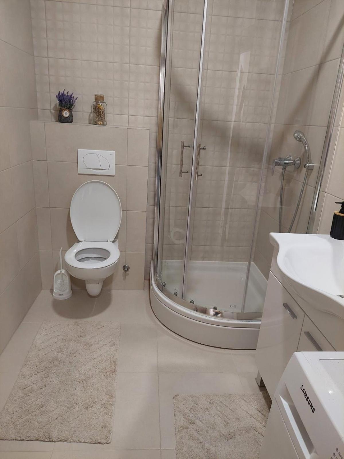 Apartman Enem Мостар Екстериор снимка