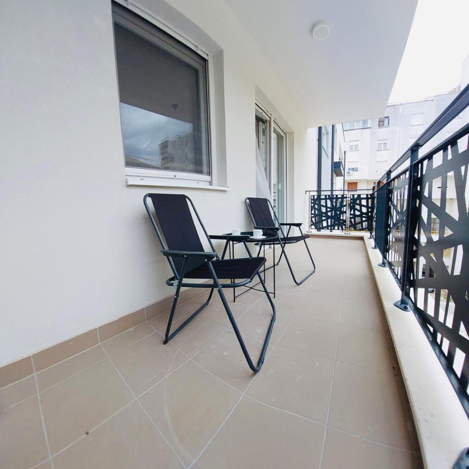 Apartman Enem Мостар Екстериор снимка